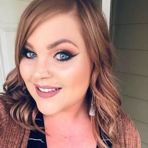 Meet your Posher, Anissa